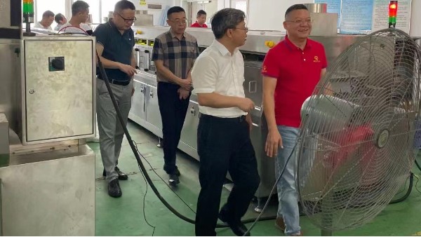 江西贛州經開區領導走訪金泰瀛公司